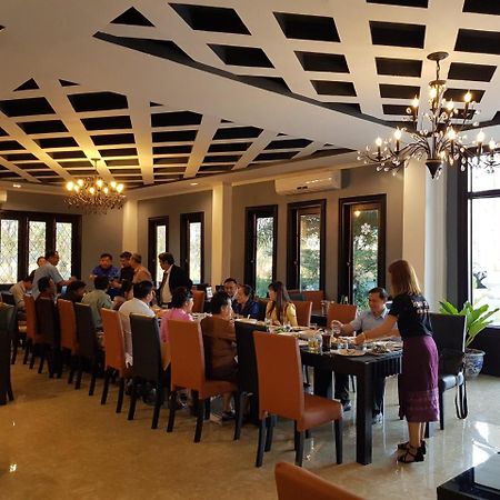 Khounmixay Hotel Вьентьян Экстерьер фото