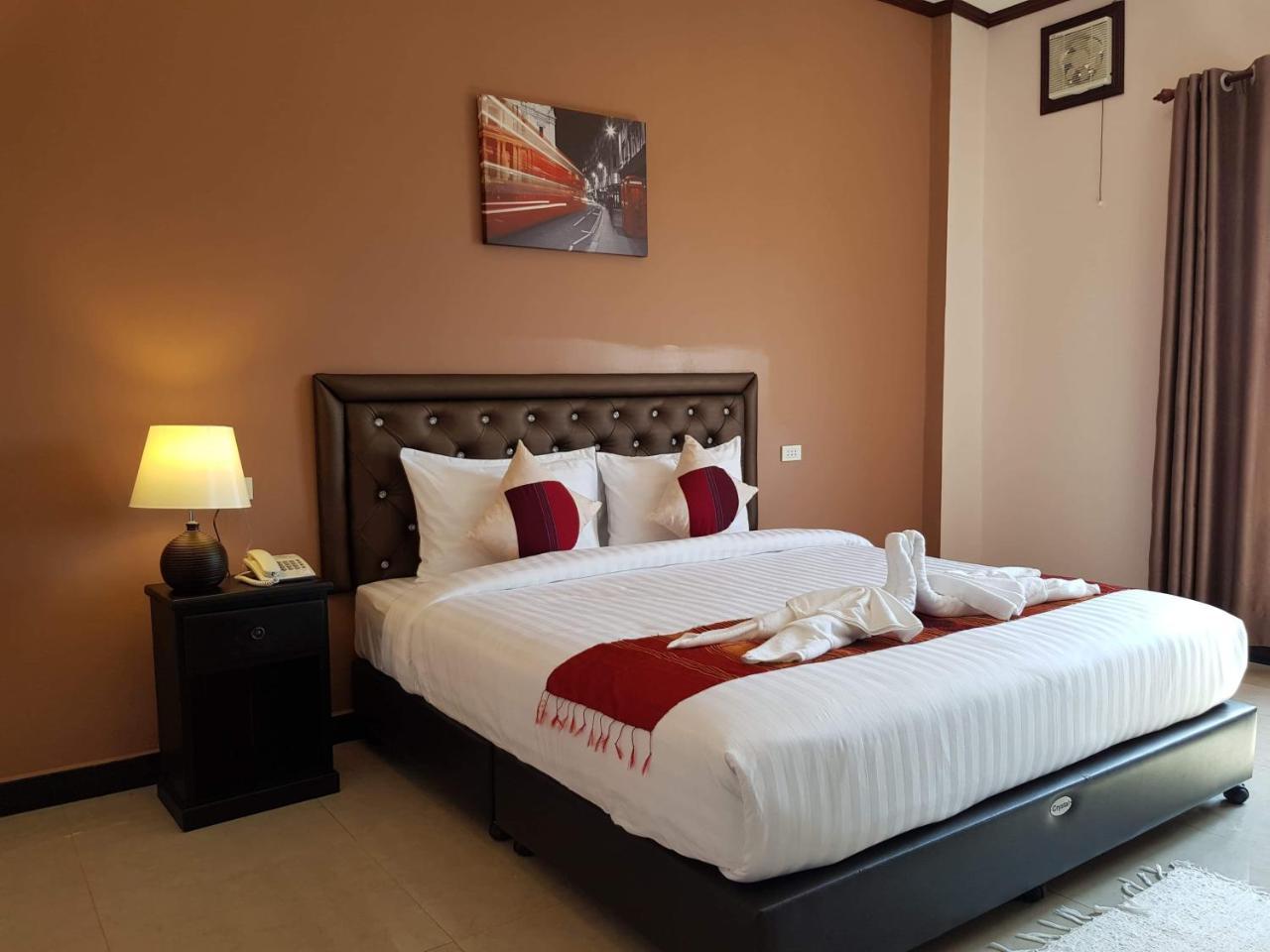 Khounmixay Hotel Вьентьян Экстерьер фото