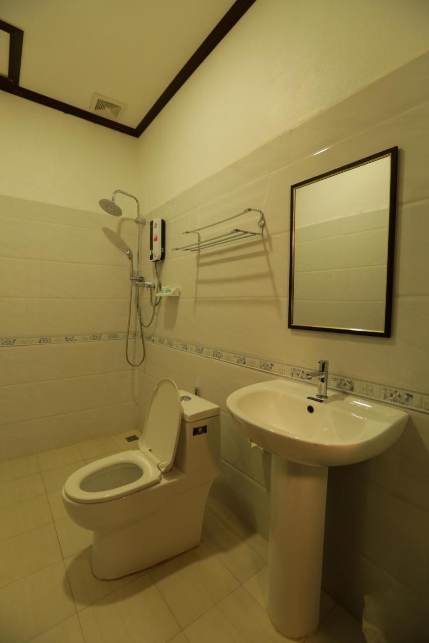 Khounmixay Hotel Вьентьян Экстерьер фото